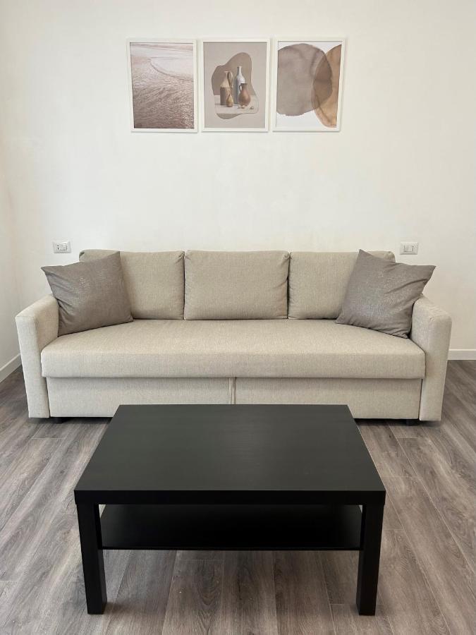 Exphome Novate Milanese Esterno foto